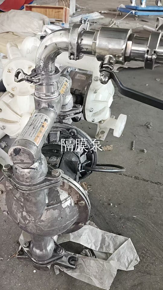 4月18日鹤岗某公司隔膜泵四台网络拍卖公告