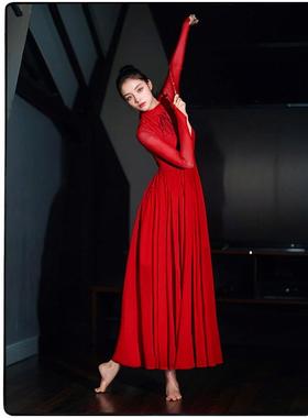 高档表蹈万疆舞演出服红色国风古国典舞大摆裙裙灯火里的中演服元