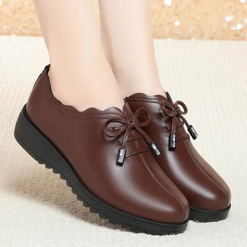 高档妈妈鞋坡跟真软皮底鞋女士皮鞋中跟老年女鞋深口春秋单季婚宴