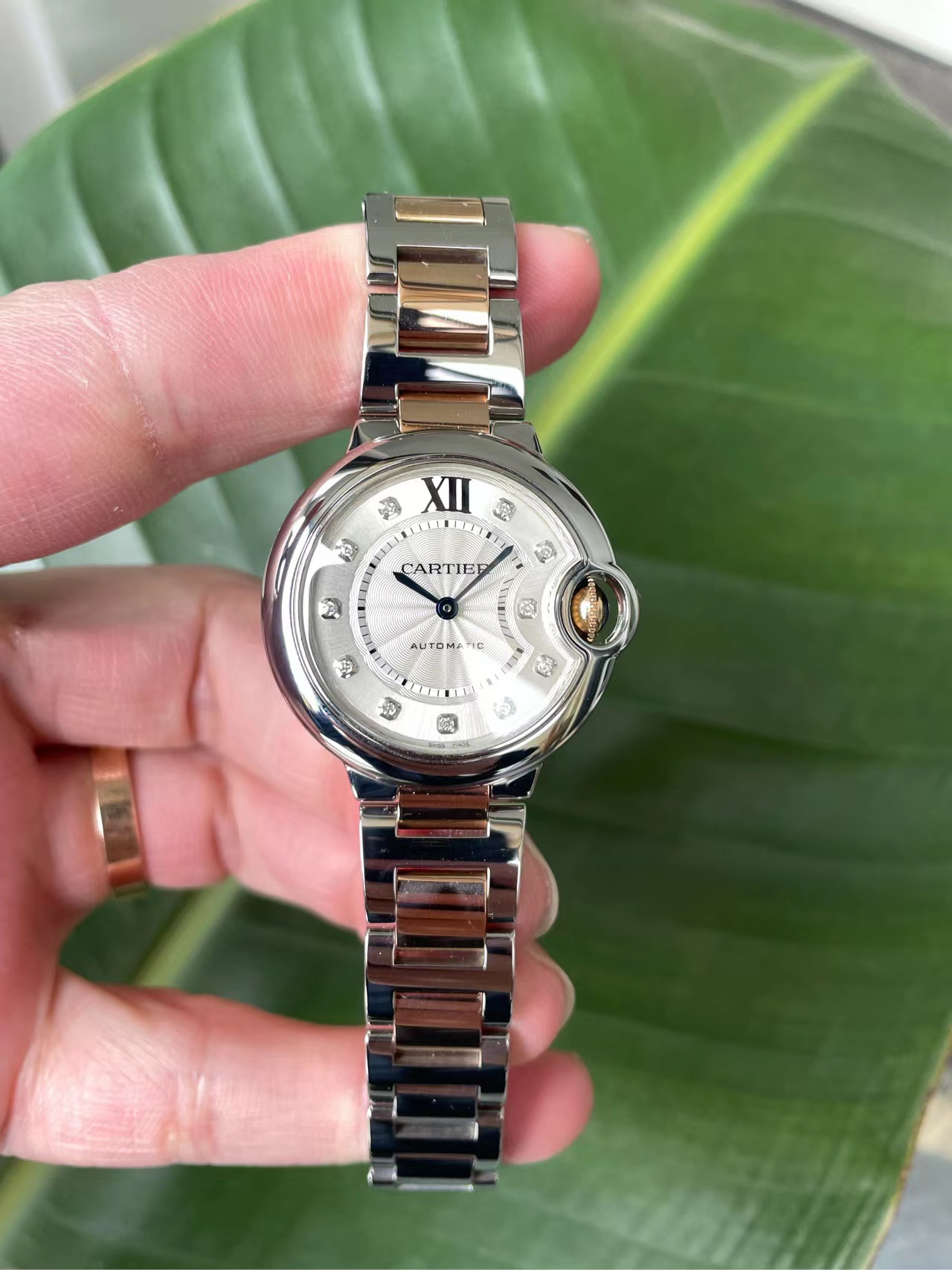 一口价9.8新卡地亚蓝气球系列表盘33mm镶钻WE902044间金自动手表