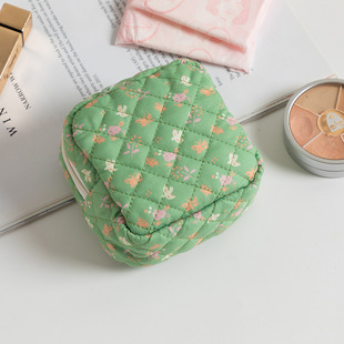 可爱布艺卫生巾收纳包随便携装m巾的袋子学生放护垫月事包化妆包