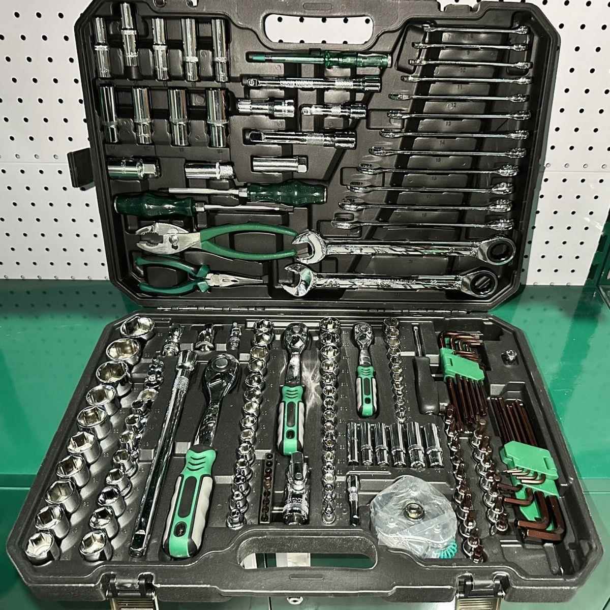 150件套72齿汽修工具套装汽车维修组套套筒扳手组合工具维修工具