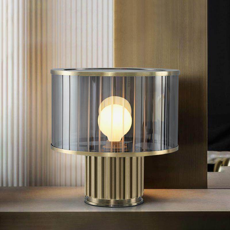 后现代轻奢玻璃创意台灯 北欧简约客厅书房卧室床头设计师展厅灯