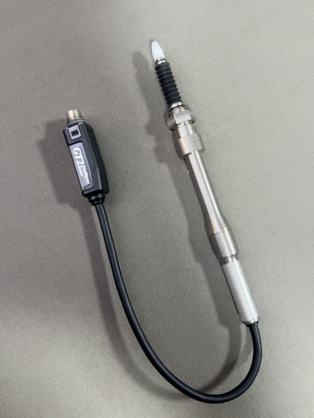 基恩士GT2-P12F位移传感器，日本制造，功能完好。成色如