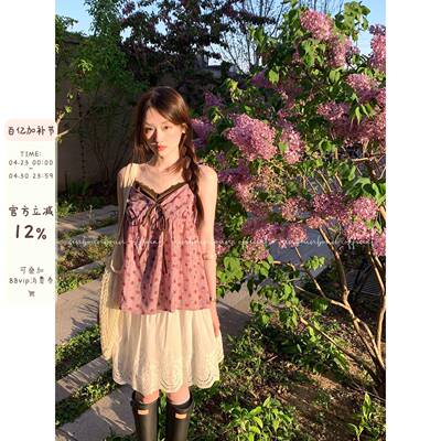 馨帮帮假两件减龄吊带背心上衣女纯欲少女小碎花娃娃衫2026新款夏