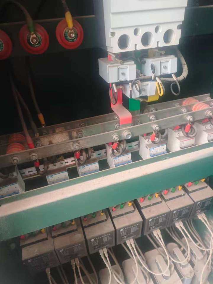 1月7日南京某单位处置400KVA630KVA箱式变压器各一台网络拍卖公告