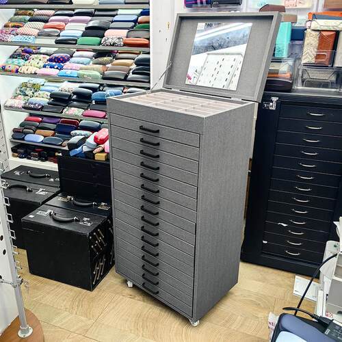 新款高档灰色皮革绒布内衬眼镜收纳柜翻盖带镜光学太阳眼镜展示柜