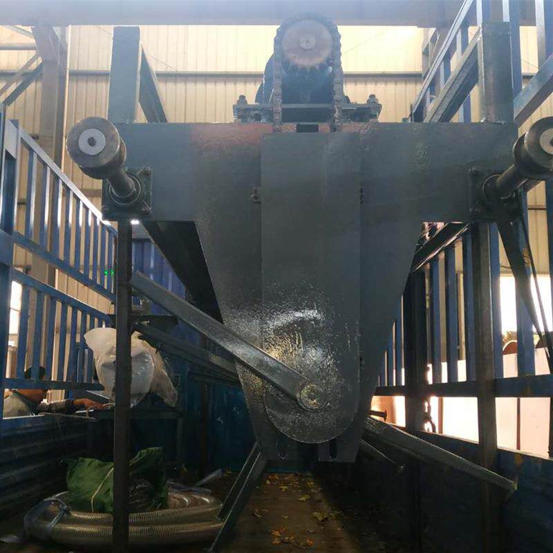 重庆热卖小型电动鸡粪发酵翻耙机 猪粪槽式翻抛机