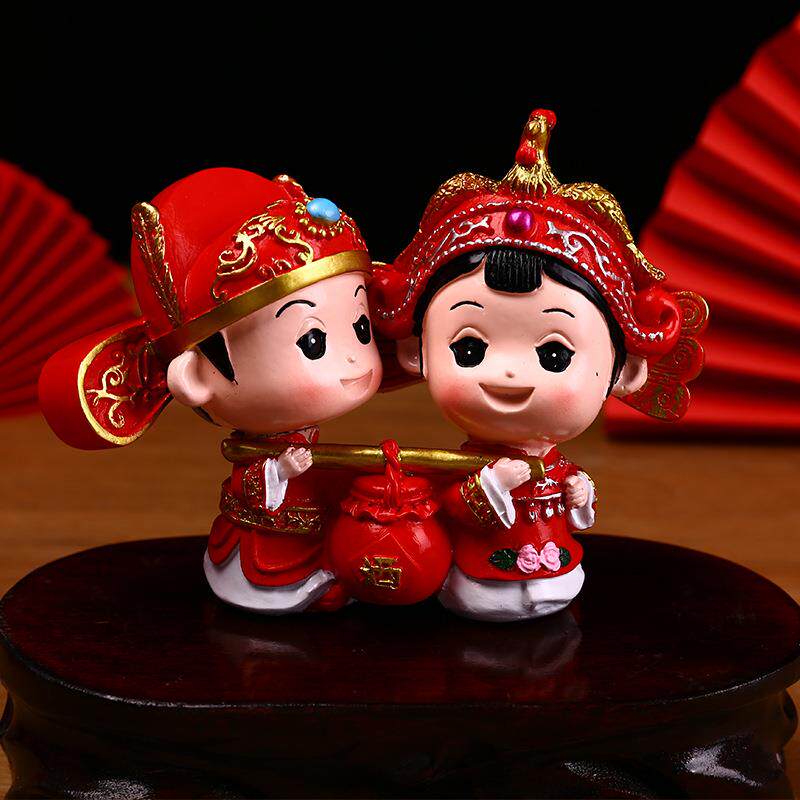 新中式婚庆娃娃树脂工艺品摆件家居客厅装饰结婚礼品凤冠元素