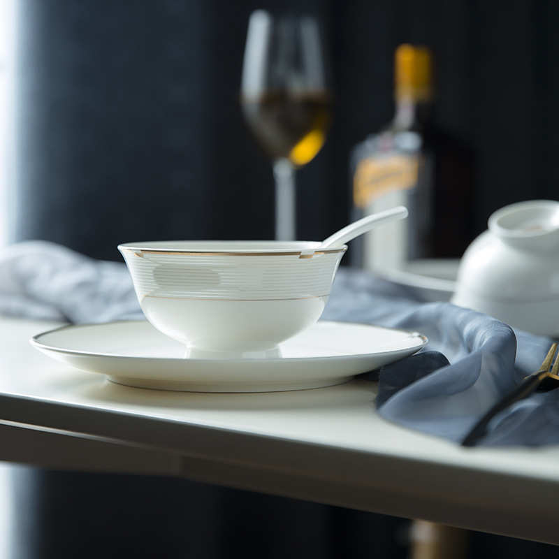 批发景德镇陶瓷餐具家用碗盘组合现代家用简约碗碟盘筷子礼品套装