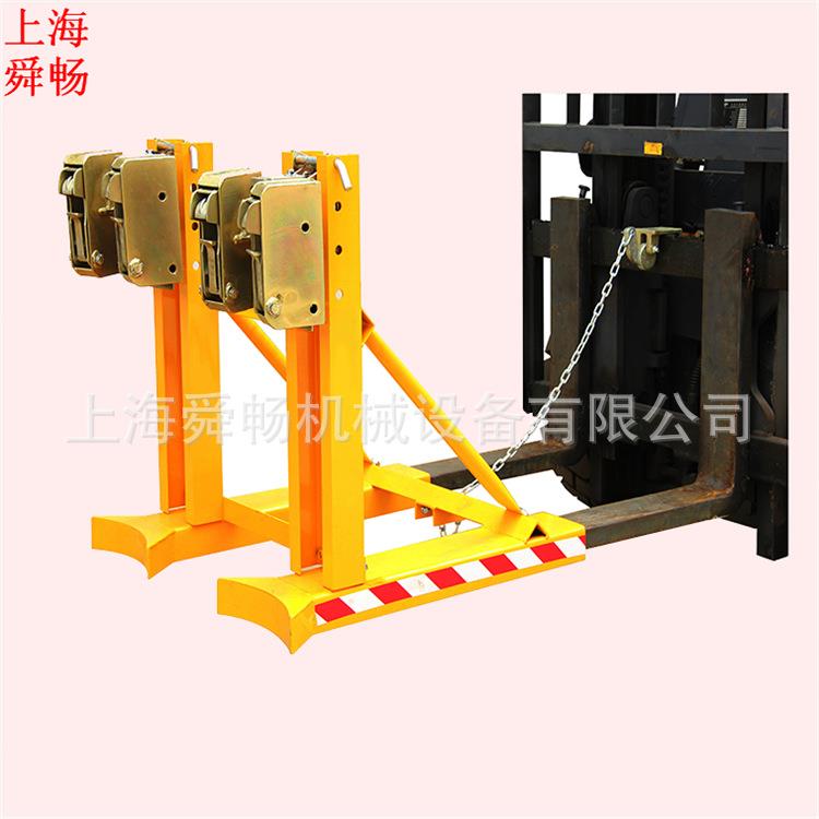供应轻型油桶双桶四夹具DG850D叉车抓桶器黑头转运耐用圆桶搬运车