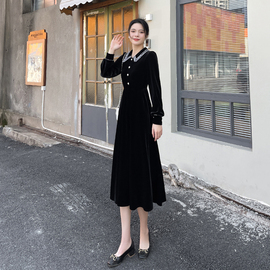 赫本风法式黑色连衣裙女春秋装2024年气质显瘦长袖金丝绒裙子