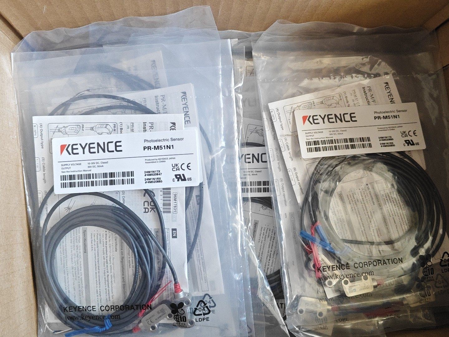 基恩士PR-M51N1光电传感器，全新原装正品，盒码一致！配