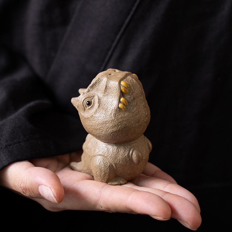 宜兴原矿紫砂小恐龙茶宠摆件精品可养盖置手工可爱茶玩家居装饰品