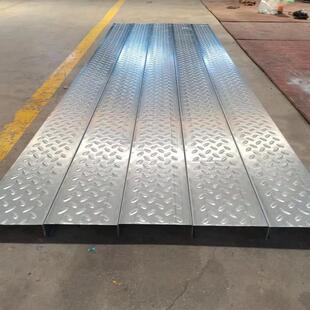 免浇筑镀锌楼承板钢结构楼承板混凝土压型钢板免浇筑屋面承重板