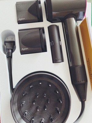 松下NA98C好还是戴森HD01好？区别差别在那？