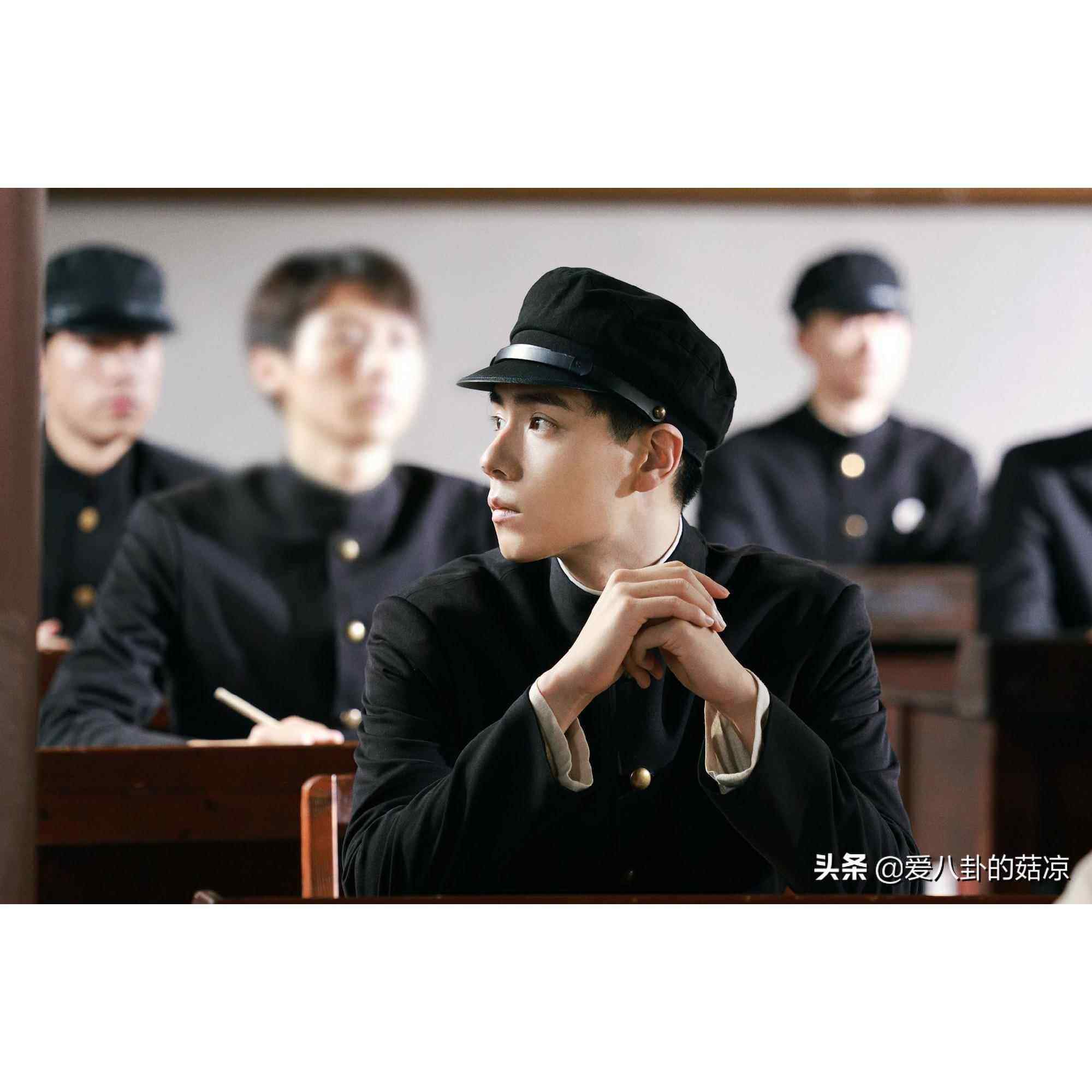 高档舞台诗朗青装民国年五四男服装话表演学诵生装中山装剧套装演