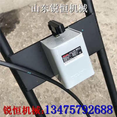 彩钢瓦钢板手持式电动除锈机屋顶钢结构电动翻新去锈钢丝轮打磨机