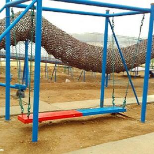 户外大型游乐设备七彩滚筒网红设备信任板木质走蹲景区攀爬网