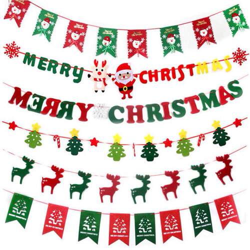 Christmas decorations hang flags and pull flags 圣诞装饰拉旗