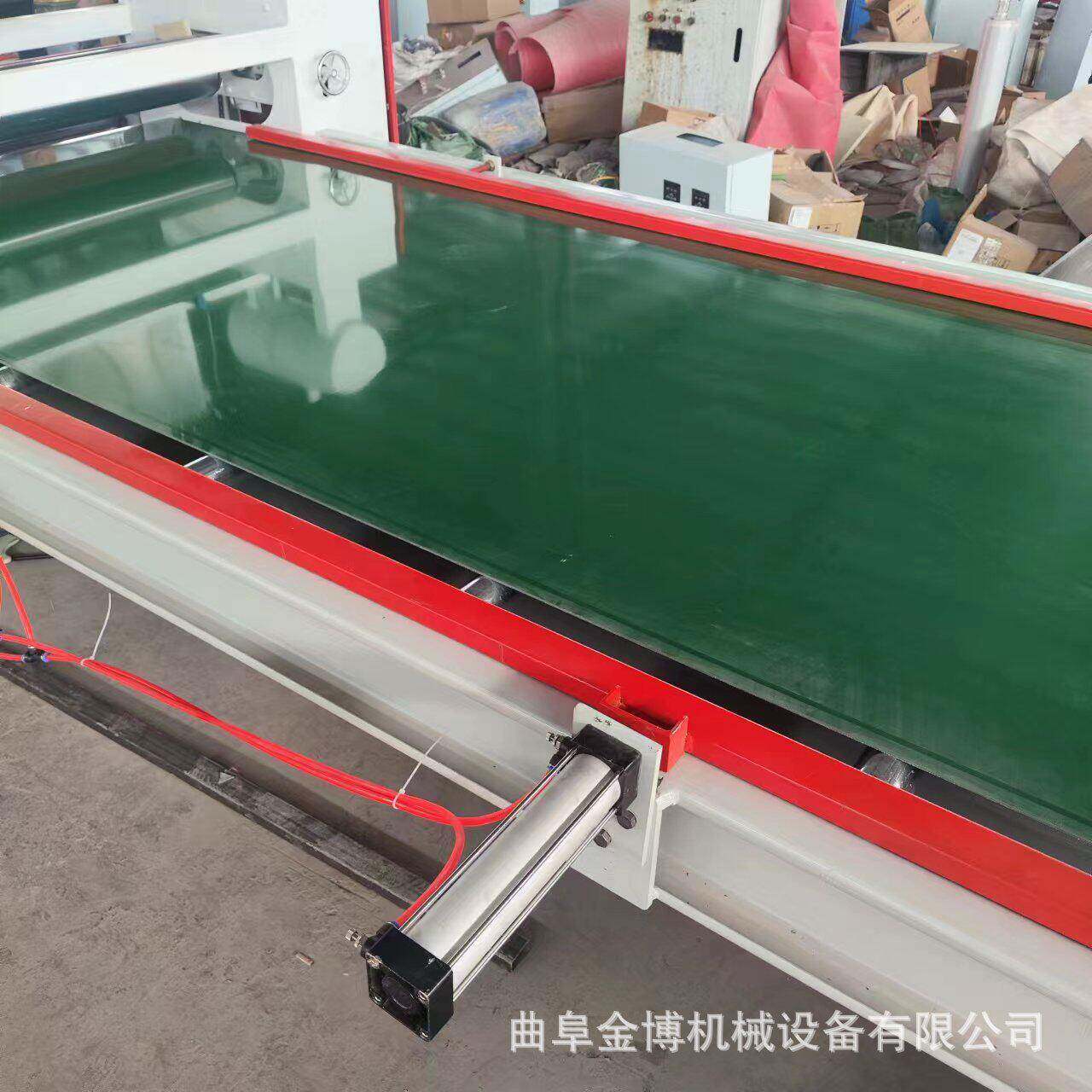 PVC保护膜覆膜机双面记米裁切断膜透明膜烤漆门板冷裱贴膜机