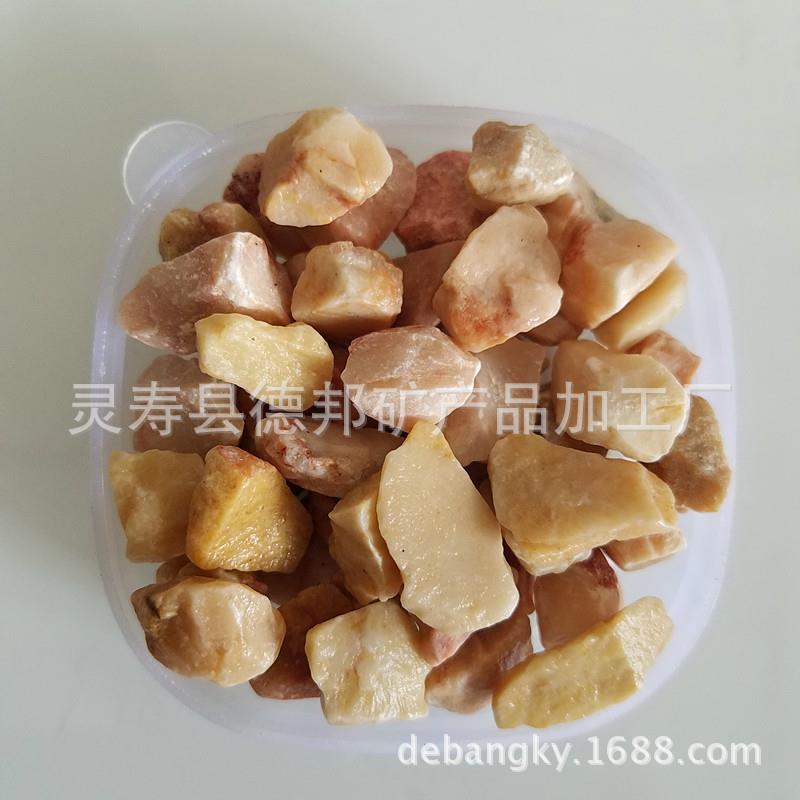 源头工厂供色铺路米黄石子直机制鹅SCB卵石透水胶粘黄洗米石石