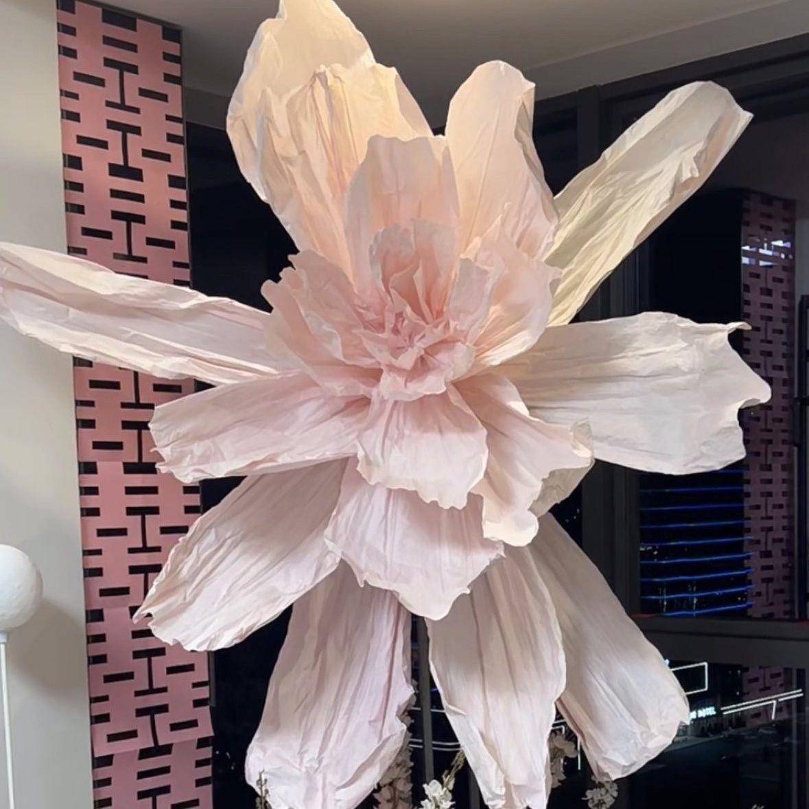 褶皱婚庆置美陈花婚礼大型纸花店面橱窗塑花摄影背景布大型粉色