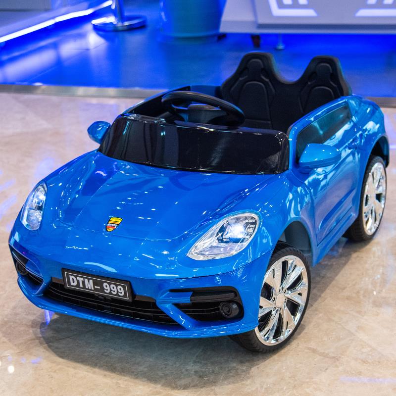 高档童电动车四轮带遥控汽车男女小充孩玩具车宝宝儿可人电四坐驱