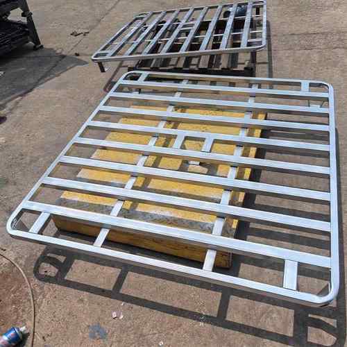 布料托盘上海厂家销售5脚金属托盘镀锌管焊接可套叠铁托盘