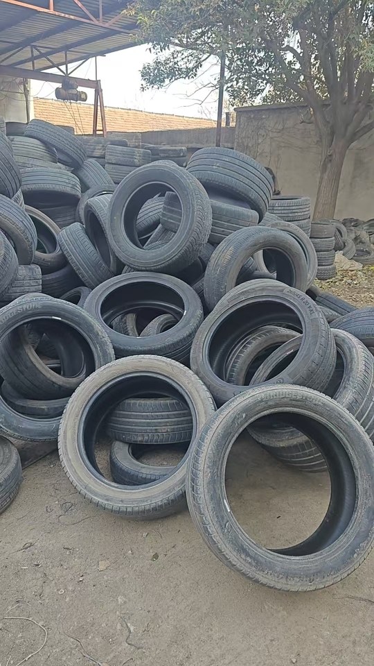 1月7日济南报废轮胎共计20吨混合装整体打包网络拍卖公告