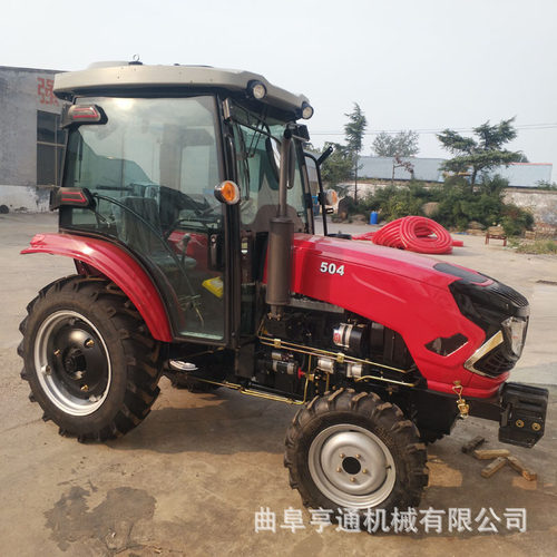 全封闭驾驶室504拖拉机 苗圃旋耕除草拖拉机 四驱四轮农用拖拉机