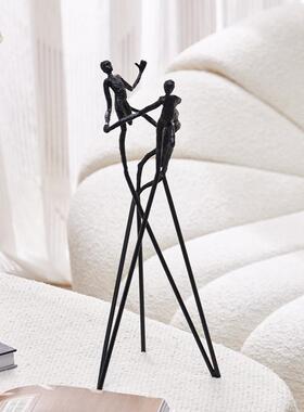 梵茜创意人物金属摆件玄关电视柜办公室桌面样板间售楼处工艺品