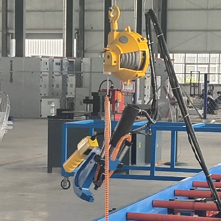 交通标牌自动铆接机埃瑞特标志牌全自动铆钉机交通标牌自动铆接机