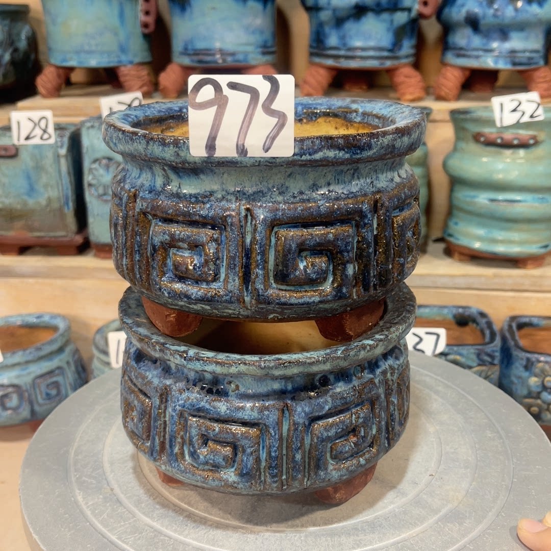 青铜特价盆,颜色偏深,973号2个内口12-12.5,高9.5-9.