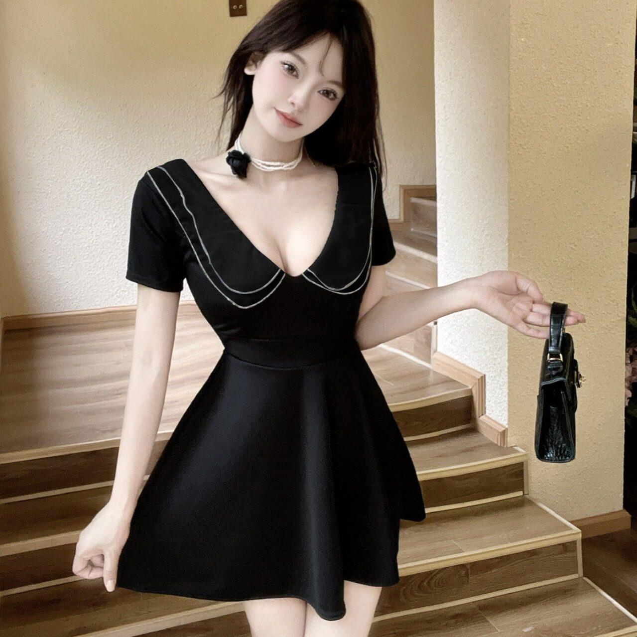 甜美的年龄减少微胖胖女孩的大码女装,苗条的样子,低胸苗条的样