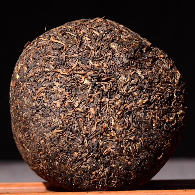 90年代老曼峨大型古樹純料，超高等級嫩芽-1000克 普洱茶 BUASHOP普洱老茶