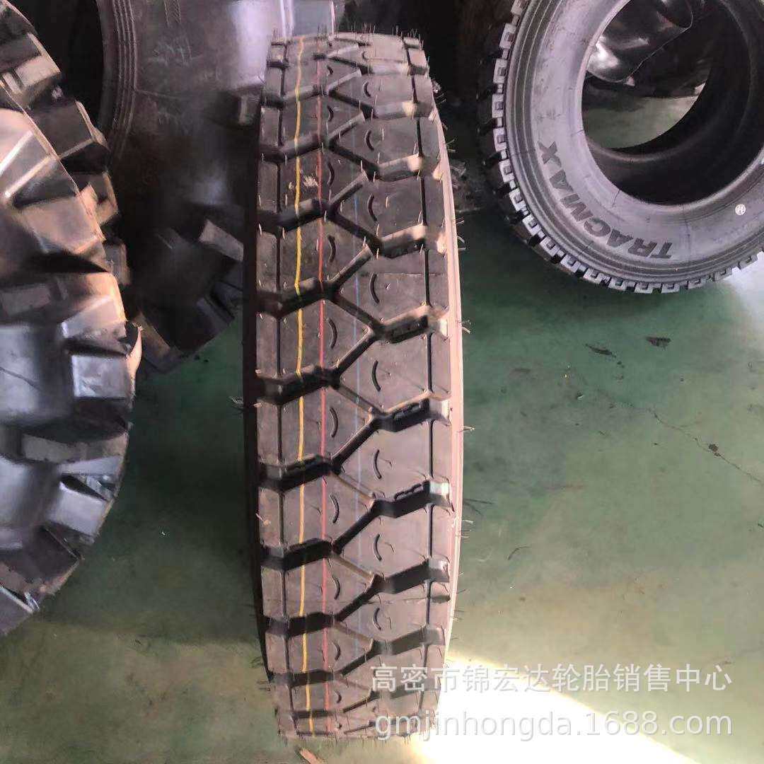 银宝轮胎7.00R16/7.50R16/ 8.25R16 9.00R20/8.25R20顺花卡车胎