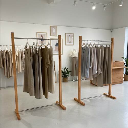 服装店展示架落地式不锈钢仿原木陈列架女装货架中古风专用挂衣架