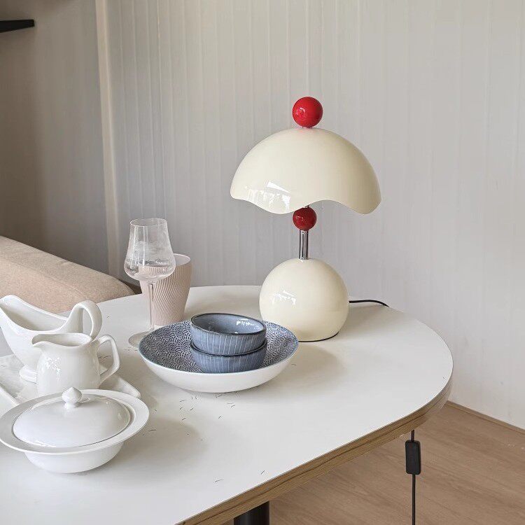 奶油风蛋壳台灯插电款装饰送礼复古氛围床头灯女生卧室感摆件