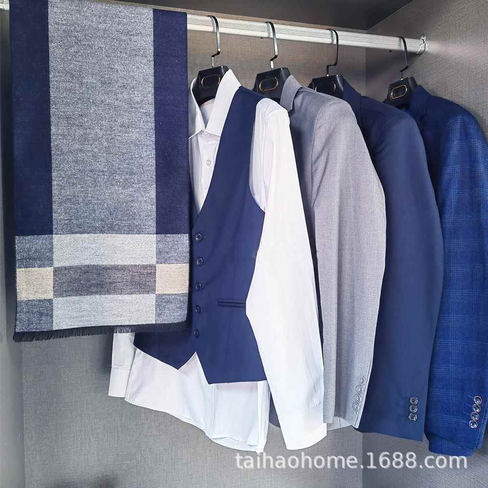 色现代板房衣帽间道具衣服样板间主人22.7.13样房衣柜收纳箱台梳