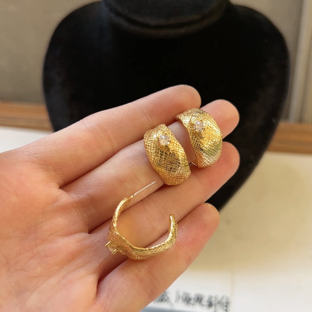 直播A4满48起包邮铜镀真金锆感应灯
