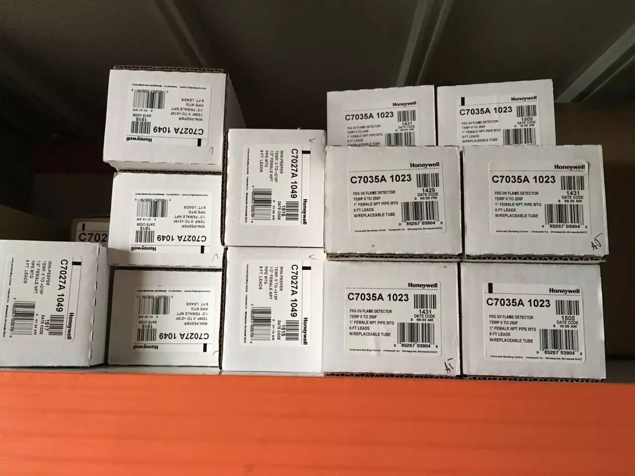 HONEYWELL火焰传感器C7035A1023 C7035