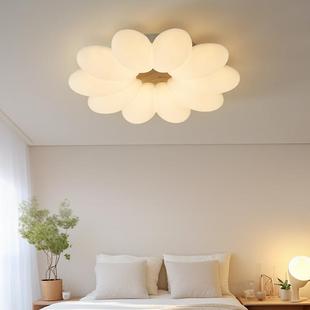 简卧室灯现代约油原奶木风灯具餐厅灯儿童间灯81026房led吸顶灯