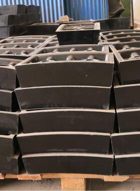 泰丰矿山jkz-2.8多层摩擦矿用提升机用多规格质量好压块固定块