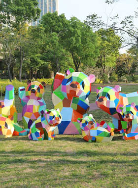 户外彩绘几何熊猫雕塑小区售楼部彩色块面动物玻璃钢雕塑景观装饰