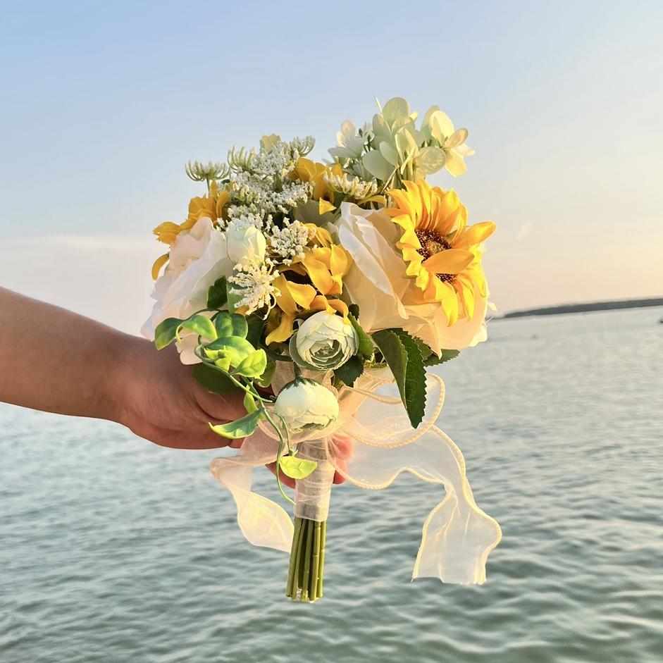 小清新森系手捧花向日葵仿真花新娘花束满天星婚庆花海边拍照道具