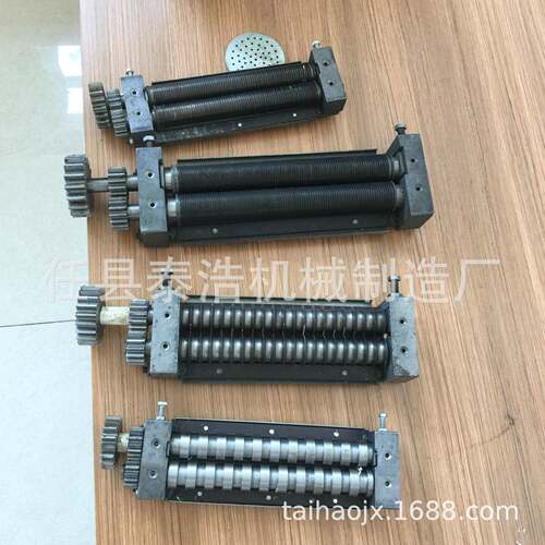 专业做各种面条机切面刀 压面机刀 淬火刀具刀削面刀具拉面