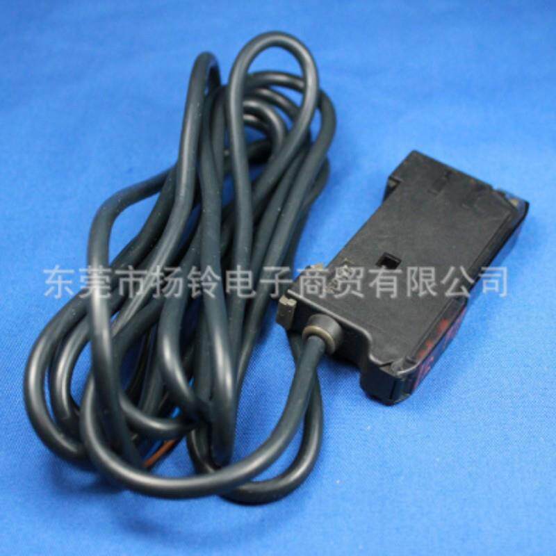SMT厂家感应器配件 A1038D E3X-DA11-N ORMONN贴片机感应器