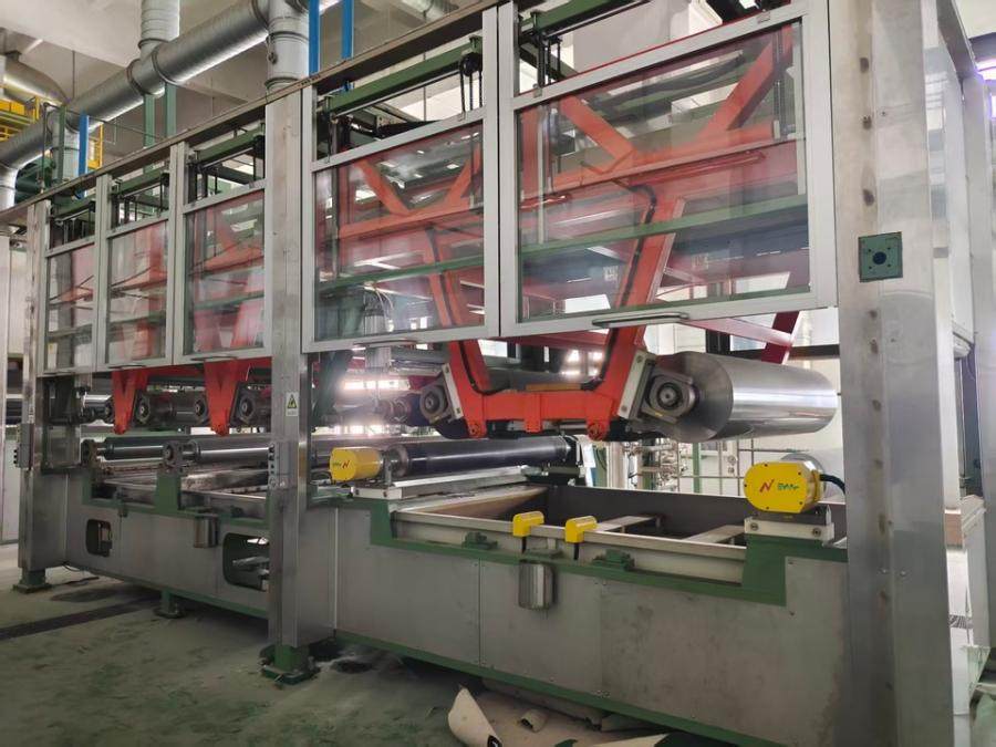 1月7日蚌埠碳纤维公司名下的一批机器设备、存货（原材料）等网络拍卖公告