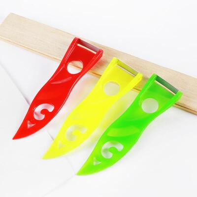 Old-fashioned household fruit peeler, multi-functional peele
